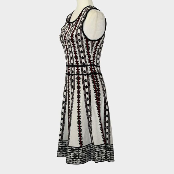 VINCE CAMUTO Women's Tribal Print Knit Fit & Flare Dress Size S - Picture 2 of 9